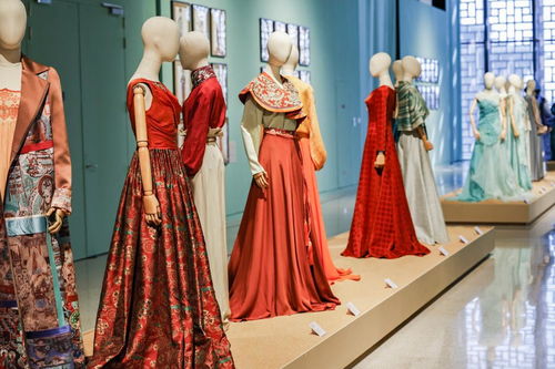 敦煌服飾文化研究暨創(chuàng)新設(shè)計(jì)展在京開幕